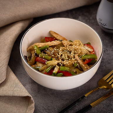 Вок с курицей