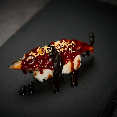 Суши с угрем